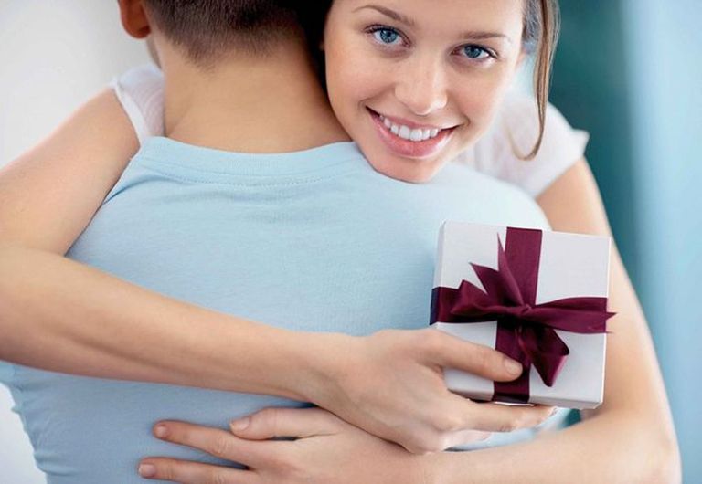 TOP 98 ideas What to give your wife for her birthday and what is better not to give